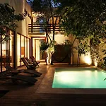My Dream Jungle Villa With Pool